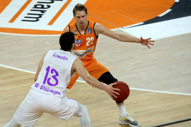 新生代与资 新生代与资